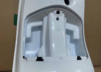 Piaggio LX 125 Kokpit przód osłona kolan plastik osłona przód