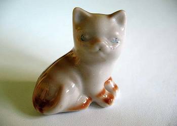 Kot - uroczy mały kotek - porcelana - Figurka - 3,5 x 3,5 x
