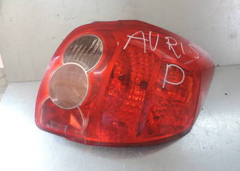 TOYOTA AURIS 1 E15 HB LAMPA PRAWA TYLNA PRAWY TYŁ
