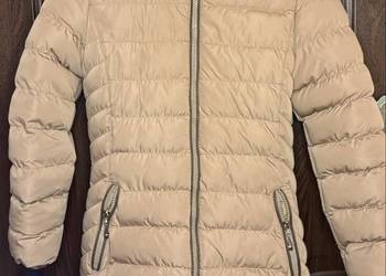 Ciepła kurtka pikowana z futerkiem