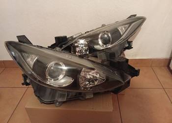 Mazda 3/BM/2013-2017r/ reflektory przednie lewy i prawy orginal
