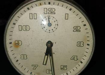 Metalowy budzik Veglia