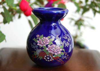 Wazon, wazonik ceramiczny, kobaltowy, kobalt, kwiaty