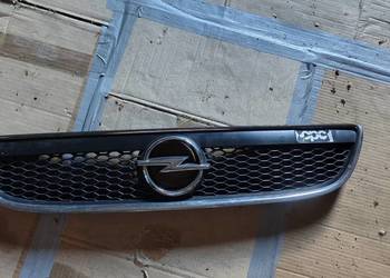 Grill atrapa maski Opel Zafira A opc