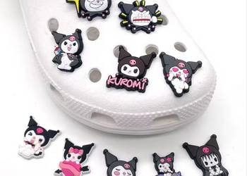 Przypinki do butów typu crocs charms piny zawieszki ozdoby Kuromi Sanrio