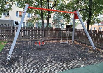 HUŚTAWKA Z CERTYFIKATEM NA PUBLICZNY PLAC ZABAW