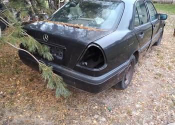 Mercedes W 202 2.5 td na części!