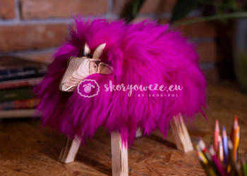 Krzesło, baranek dekoracyjny biskupi fiolet