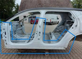 RENAULT Scenic E-Tech V 5 Słupek próg lewy BIXUI