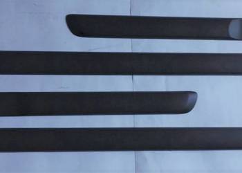 Listwa drzwi Nissan Xtrail T30 listwa boczna ozdobna Listwa drzwi Nissan Xtrail T30 listwa boczna ozdobna