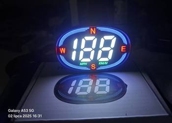 Licznik GPS i kompas.