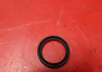 84226406 Uszczelniacz wałka skrzyni biegów CNH New Holland