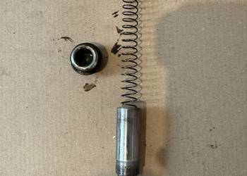 Hydrauliczny napinacz łańcucha rozrządu BMW e24 628