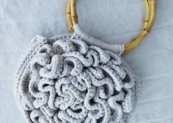 Torebka crochet z bambusowymi uchwytami "Piwonia", ręczne robiona