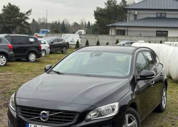 VOLVO V60 2016 ROK POLIFT BEZWYPADKOWY ZADBANY