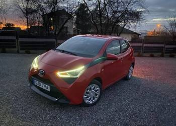 Toyota Aygo *Podgrzewane fotele* Kamera cofania* X - PLAY* Dotykowy ekran*