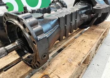 New Holland LM 5040 {Belka mostu Spicer}