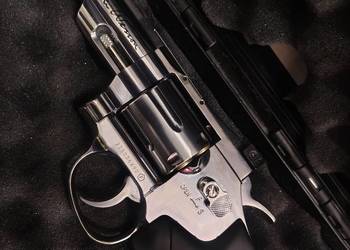 Rewolwer dan wesson co2 4.5