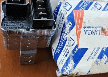 Nowy.Magneti Marelli.Regulator pracy wycieraczek Fiat 126p