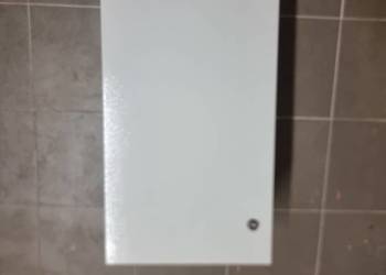 Obudowa szafa rozdzielnica metalowa 800x400x250mm elektryczna natynkowa
