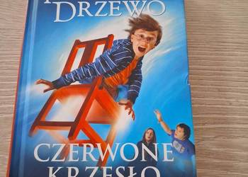 ,, Magiczne drzewo .Czerwone krzesło "