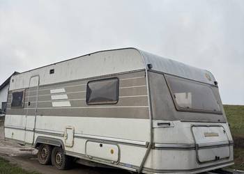 Przyczepa kampingowa Hymer 580 rok 2000 długość około 6 m.