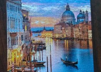 Puzzle ułożone 500 elementów