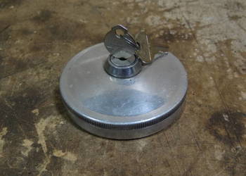 korek paliwa na kluczyk MZ AWO IFA Simson org DDR