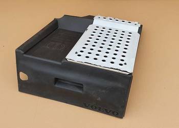 VOLVO FH4 POKRYWA AKUMULATORÓW + PODEST VOLVO FH4 POKRYWA AKUMULATORÓW + PODEST