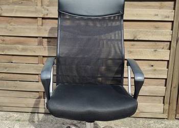 Czarne krzesło obrotowe oparcie siatka Dostępne 5 sztuk