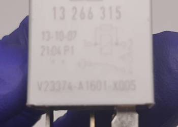 PRZEKAŹNIK OPEL 13266315