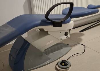 Elektryczny fotel dla kosmetycznki, fryzjerki, stomatologa