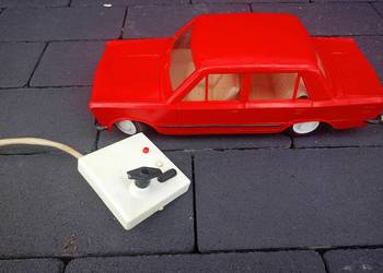 Zabawka Fiat 125p PRL SINOL
