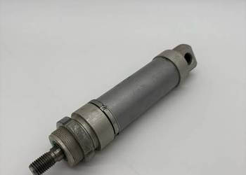 Festo DGS-40-40 Siłownik pneumatyczny