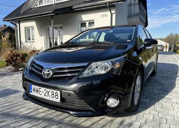 Toyotą Avensis NISKI PRZEBIEG