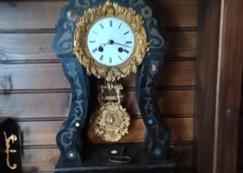 Kominkowy zegar francuski