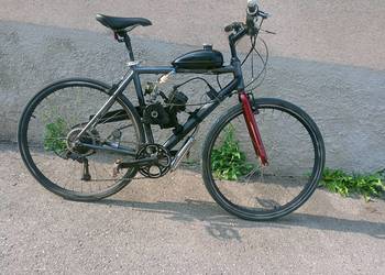 Rower spalinowy
