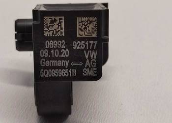VW TIGUAN II CZUJNIK UDERZENIA 5Q0959651B
