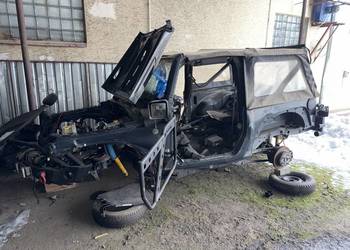 Jeep wrangler rubicon 2017r części zderzak słupek wahacz itp