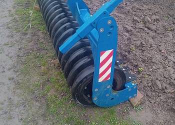 Wał daszkowy gumowy Unia Agro masz od 2,5 m 3 m podpory pod siewnik