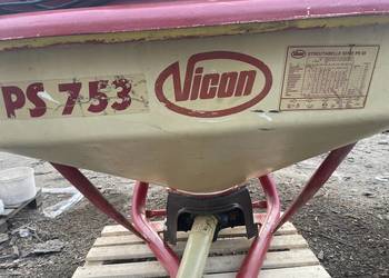 Rozsiewacz Vicon PS 753