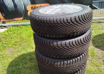 A89# Opony NOWE Zimowe 205/55/16" Pirelli