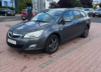 Opel Astra J Sport Tourer 1.4 turbo benzyna kombi 120KM