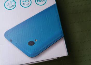 Smartfon na dwie kary SIM 4G LTE