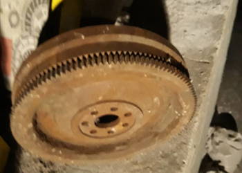 Koło zamachowe sprzęgła ursus 1224 1222 Koło zamachowe sprzęgła ursus 1224 1222