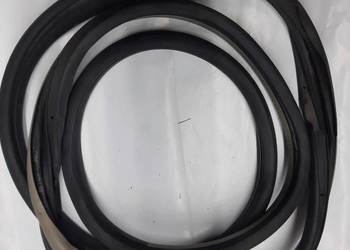 Opel Astra H 3 III HB uszczelka drzwi Lewy tył lewa tylna