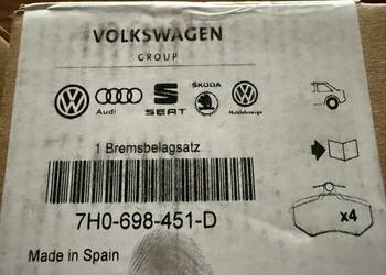 Klocki hamulcowe OE 7H0698451D