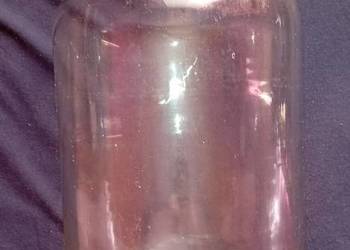 Wielka butla z pierwszej połowy XX w. Pojemność 10 L.