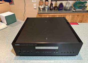 Yamaha CD S2100 SACD CD Player