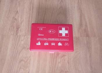 Apteczka pierwszej pomocy - puste opakowanie